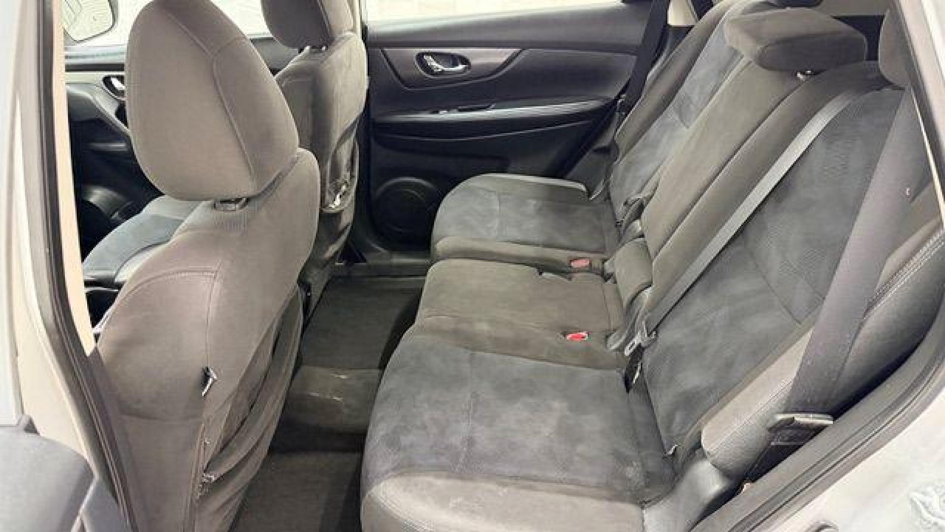 2016 Silver Nissan Rogue S AWD (KNMAT2MV6GP) with an 2.5L L4 DOHC 16V engine, Continuously Variable Transmission transmission, located at 1806 Veterans Memorial Hwy SW, Austell, GA, 30168, (770) 944-9558, 33.817959, -84.606987 - Photo#16