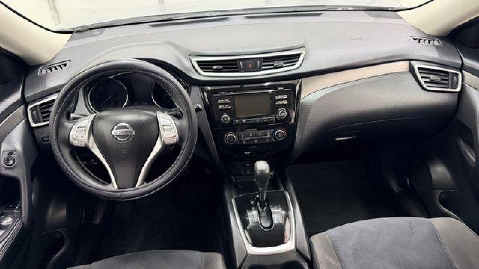 2016 Silver Nissan Rogue S AWD (KNMAT2MV6GP) with an 2.5L L4 DOHC 16V engine, Continuously Variable Transmission transmission, located at 1806 Veterans Memorial Hwy SW, Austell, GA, 30168, (770) 944-9558, 33.817959, -84.606987 - Photo#17