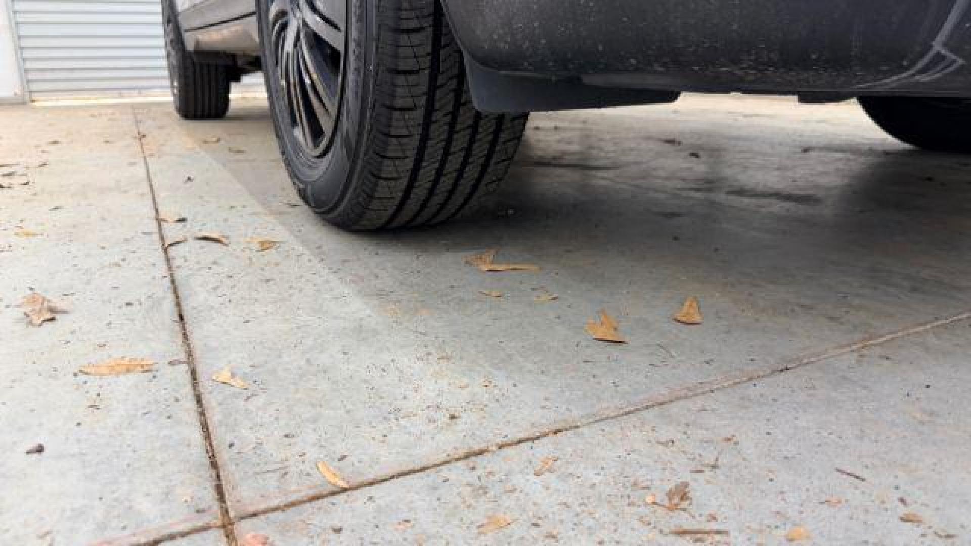 2016 Silver Nissan Rogue S AWD (KNMAT2MV6GP) with an 2.5L L4 DOHC 16V engine, Continuously Variable Transmission transmission, located at 1806 Veterans Memorial Hwy SW, Austell, GA, 30168, (770) 944-9558, 33.817959, -84.606987 - Photo#27