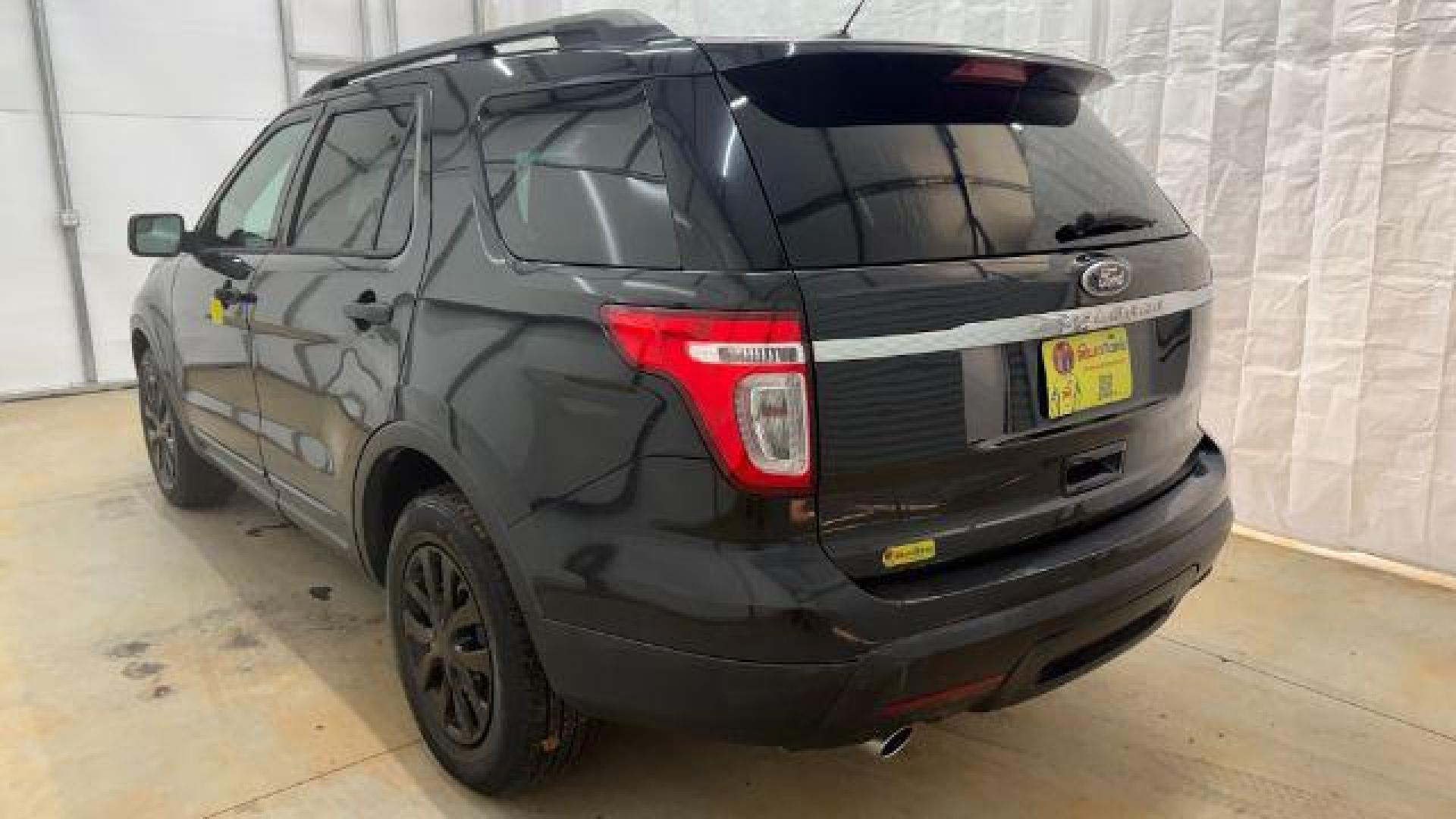 2014 Black Ford Explorer Base FWD (1FM5K7B87EG) with an 3.5L V6 DOHC 24V engine, 6-Speed Automatic transmission, located at 1806 Veterans Memorial Hwy SW, Austell, GA, 30168, (770) 944-9558, 33.817959, -84.606987 - Photo#3