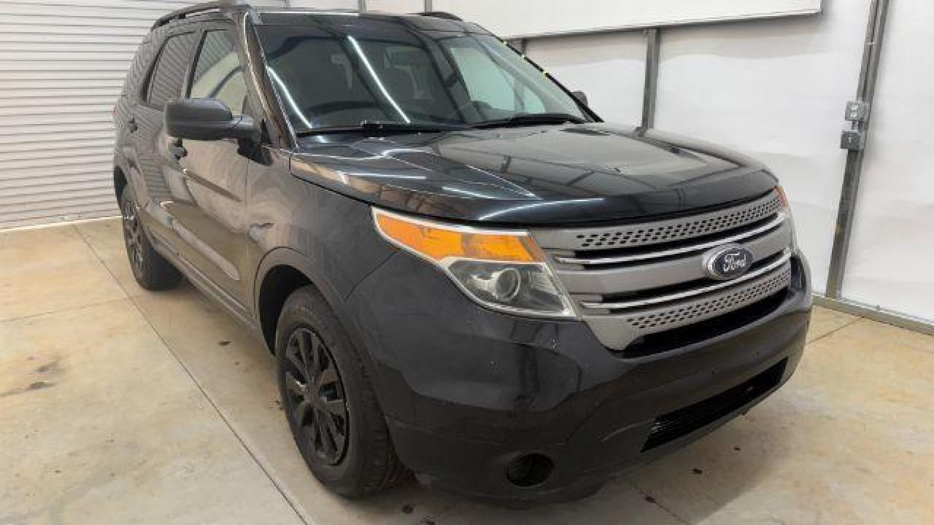 2014 Black Ford Explorer Base FWD (1FM5K7B87EG) with an 3.5L V6 DOHC 24V engine, 6-Speed Automatic transmission, located at 1806 Veterans Memorial Hwy SW, Austell, GA, 30168, (770) 944-9558, 33.817959, -84.606987 - Photo#8
