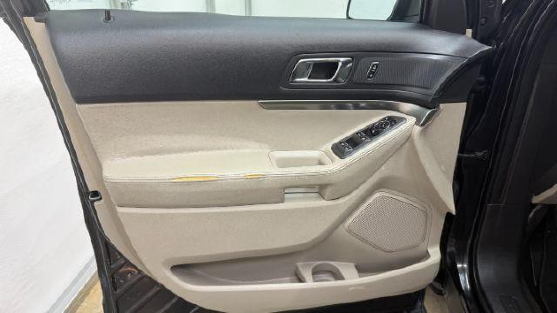 2014 Black Ford Explorer Base FWD (1FM5K7B87EG) with an 3.5L V6 DOHC 24V engine, 6-Speed Automatic transmission, located at 1806 Veterans Memorial Hwy SW, Austell, GA, 30168, (770) 944-9558, 33.817959, -84.606987 - Photo#10