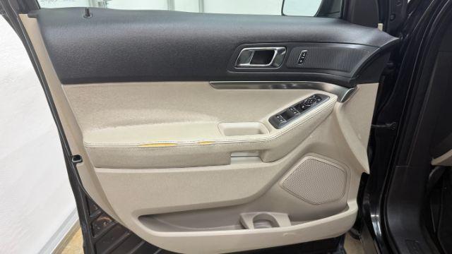 2014 Black Ford Explorer Base FWD (1FM5K7B87EG) with an 3.5L V6 DOHC 24V engine, 6-Speed Automatic transmission, located at 1806 Veterans Memorial Hwy SW, Austell, GA, 30168, (770) 944-9558, 33.817959, -84.606987 - Photo#10