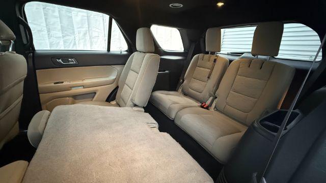 2014 Black Ford Explorer Base FWD (1FM5K7B87EG) with an 3.5L V6 DOHC 24V engine, 6-Speed Automatic transmission, located at 1806 Veterans Memorial Hwy SW, Austell, GA, 30168, (770) 944-9558, 33.817959, -84.606987 - Photo#15