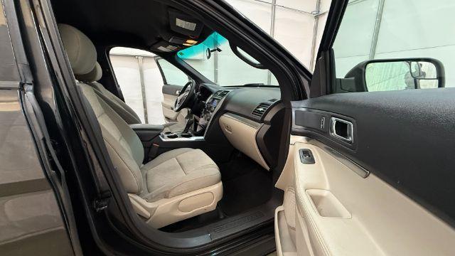 2014 Black Ford Explorer Base FWD (1FM5K7B87EG) with an 3.5L V6 DOHC 24V engine, 6-Speed Automatic transmission, located at 1806 Veterans Memorial Hwy SW, Austell, GA, 30168, (770) 944-9558, 33.817959, -84.606987 - Photo#17