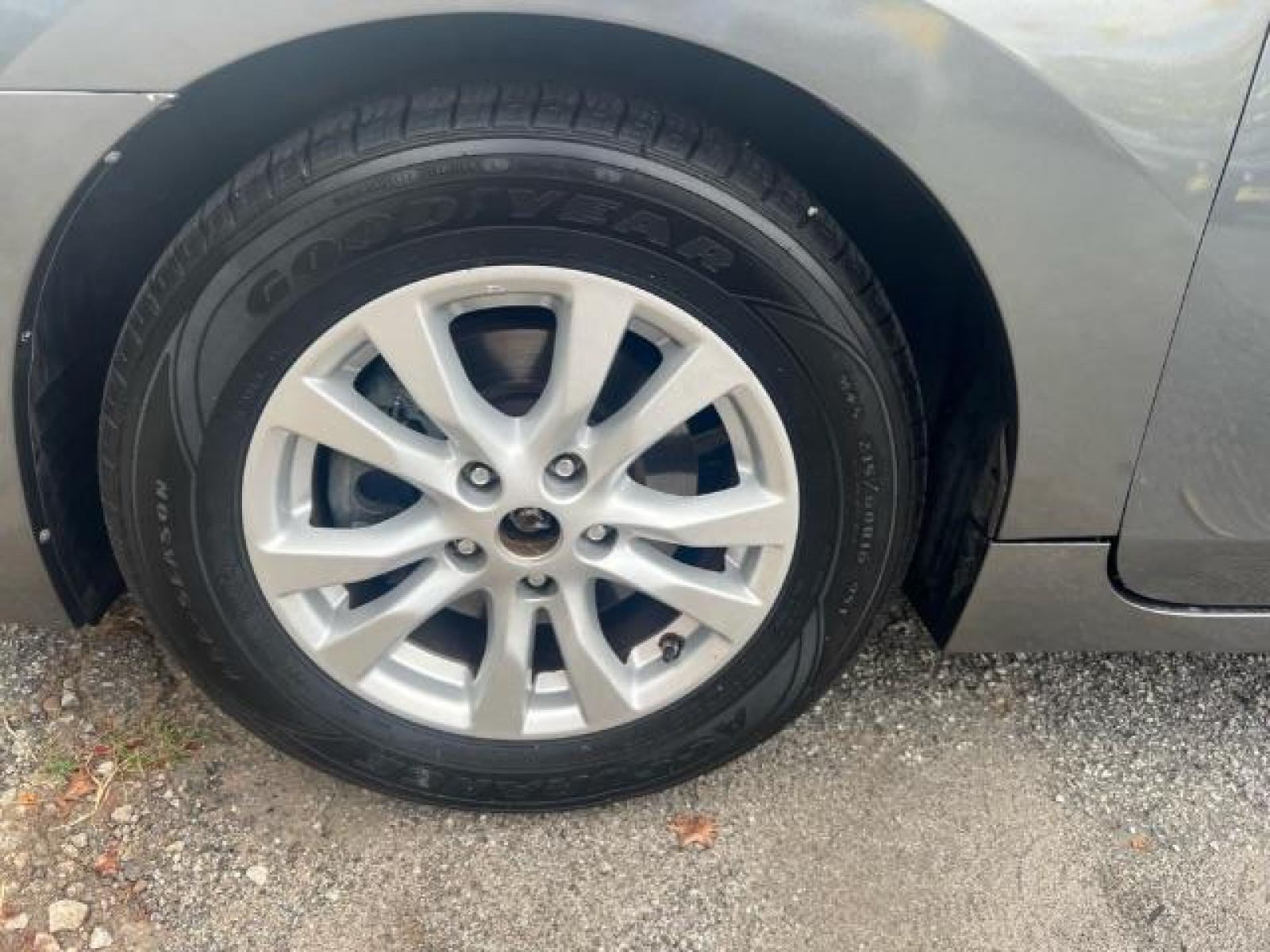 2014 Gray Nissan Altima 2.5 S (1N4AL3AP4EC) with an 2.5L L4 DOHC 16V engine, Continuously Variable Transmission transmission, located at 1806 Veterans Memorial Hwy SW, Austell, GA, 30168, (770) 944-9558, 33.817959, -84.606987 - Photo #19