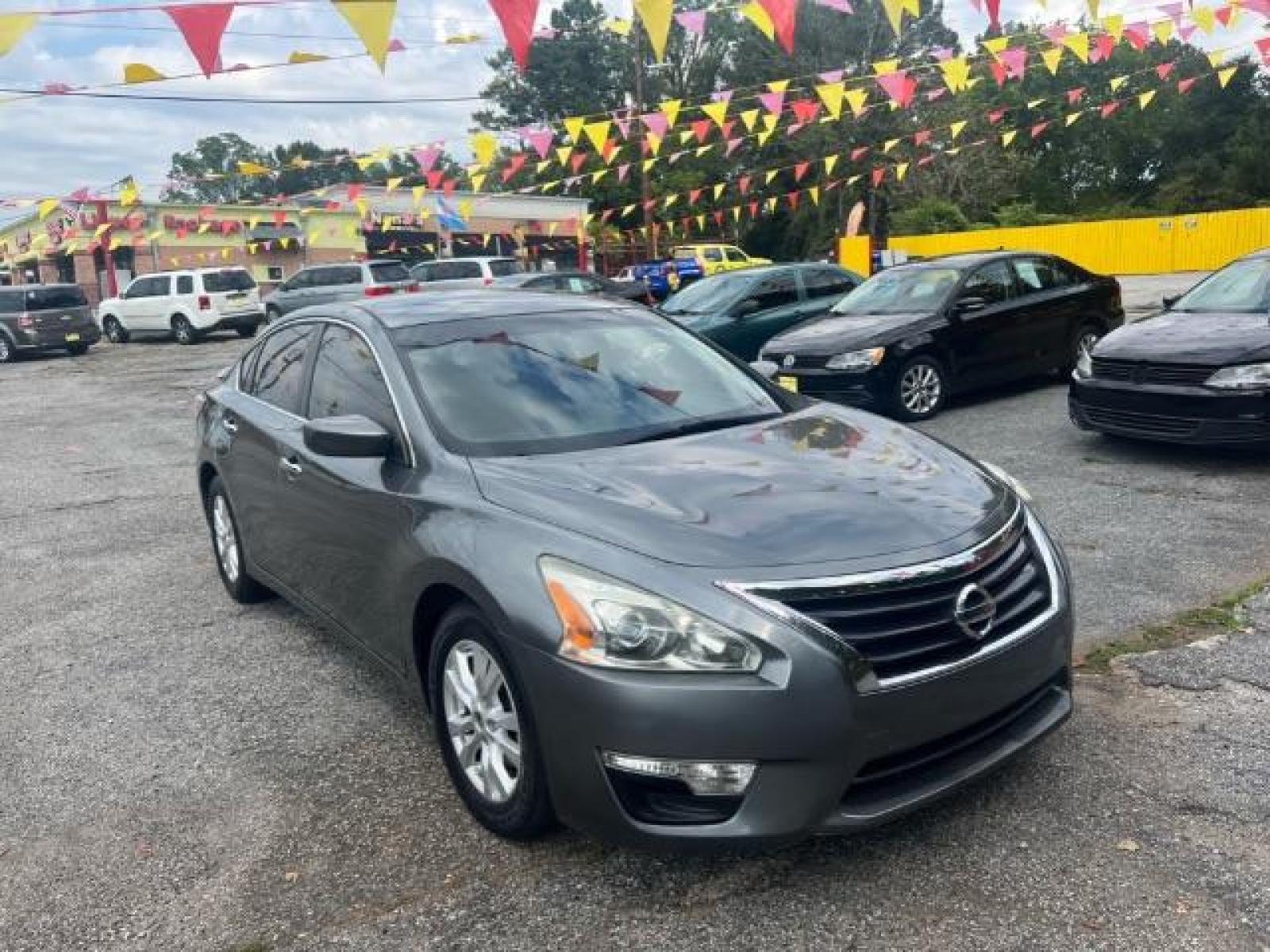 2014 Gray Nissan Altima 2.5 S (1N4AL3AP4EC) with an 2.5L L4 DOHC 16V engine, Continuously Variable Transmission transmission, located at 1806 Veterans Memorial Hwy SW, Austell, GA, 30168, (770) 944-9558, 33.817959, -84.606987 - Photo #2