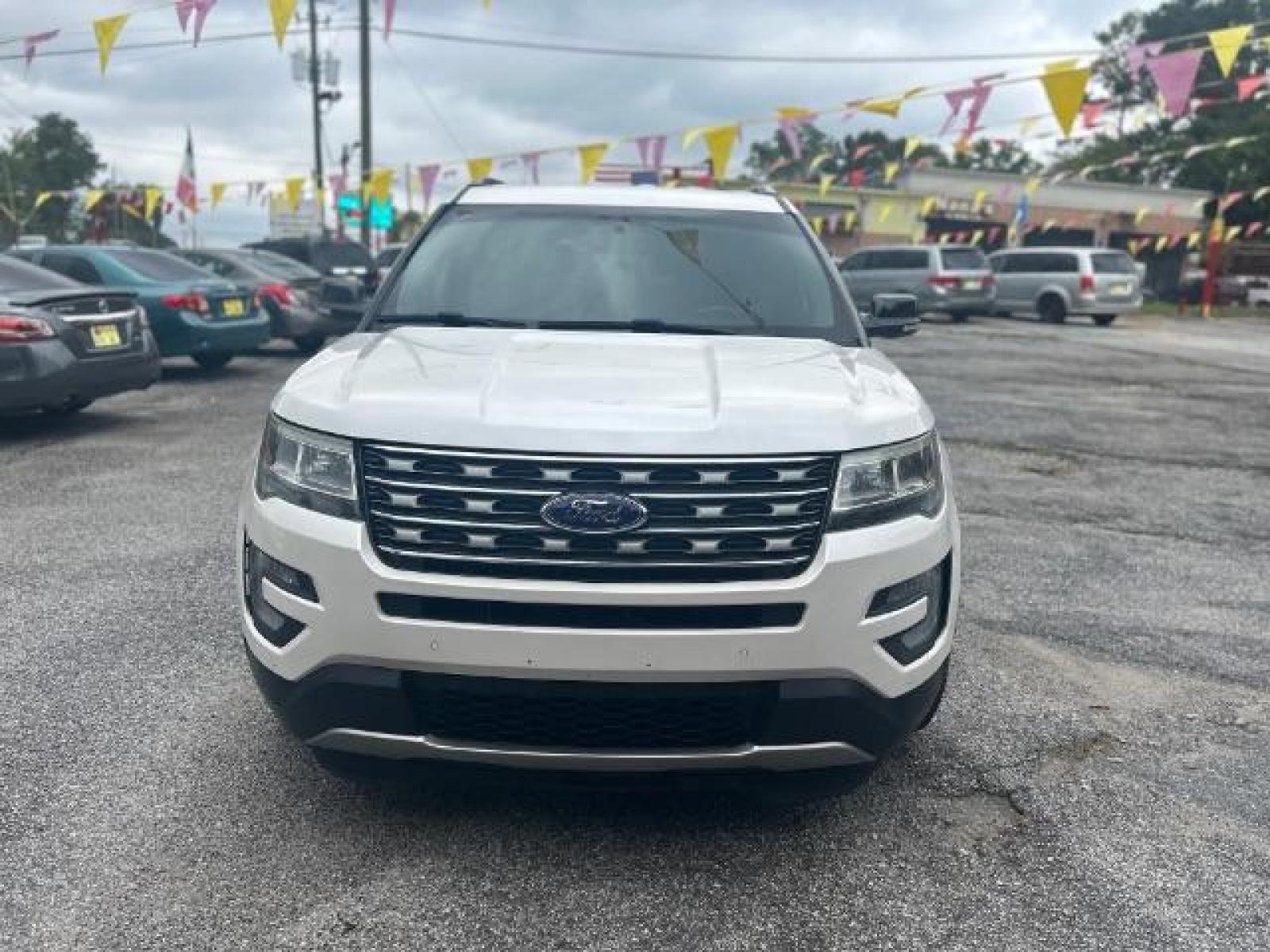 2016 White Ford Explorer XLT FWD (1FM5K7D80GG) with an 3.5L V6 DOHC 24V engine, 6-Speed Automatic transmission, located at 1806 Veterans Memorial Hwy SW, Austell, GA, 30168, (770) 944-9558, 33.817959, -84.606987 - Photo #1