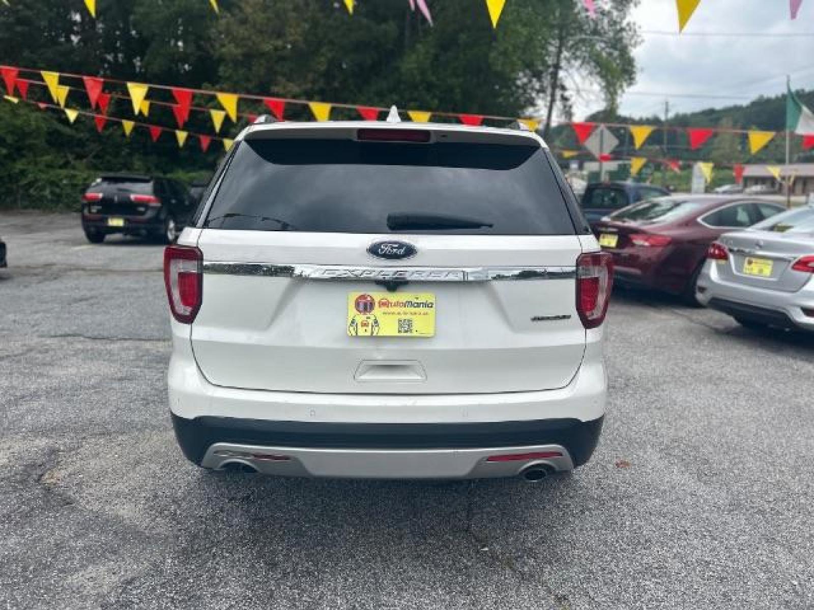 2016 White Ford Explorer XLT FWD (1FM5K7D80GG) with an 3.5L V6 DOHC 24V engine, 6-Speed Automatic transmission, located at 1806 Veterans Memorial Hwy SW, Austell, GA, 30168, (770) 944-9558, 33.817959, -84.606987 - Photo #4