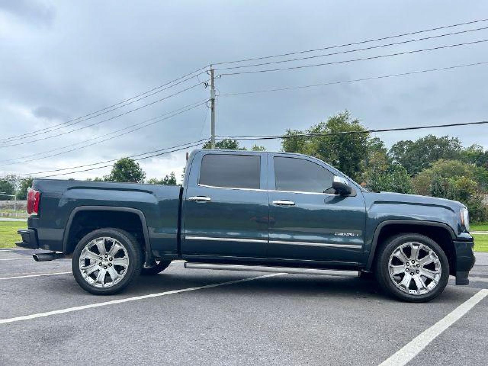 2017 Gray GMC Sierra 1500 Denali Crew Cab Long Box 4WD (3GTU2PEJ4HG) with an 6.2L V8 OHV 16V engine, 6-Speed Automatic transmission, located at 1806 Veterans Memorial Hwy SW, Austell, GA, 30168, (770) 944-9558, 33.817959, -84.606987 - Photo #5