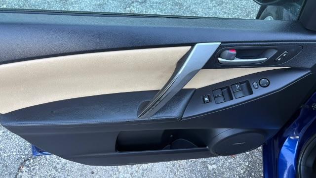 2012 Blue Mazda MAZDA3 I Grand Touring 4-Door (JM1BL1W76C1) with an 2.0L L4 DOHC 16V engine, located at 1806 Veterans Memorial Hwy SW, Austell, GA, 30168, (770) 944-9558, 33.817959, -84.606987- Photo#9