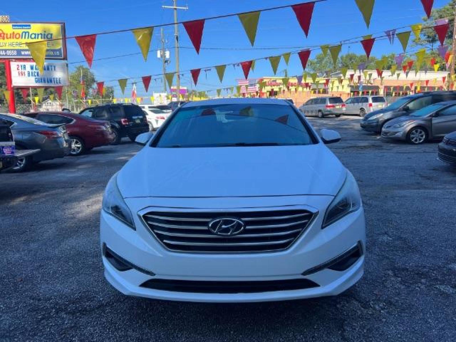 2015 White Hyundai Sonata SE (5NPE24AF8FH) with an 2.4L L4 DOHC 16V engine, 7-Speed Automatic transmission, located at 1806 Veterans Memorial Hwy SW, Austell, GA, 30168, (770) 944-9558, 33.817959, -84.606987 - Photo #1