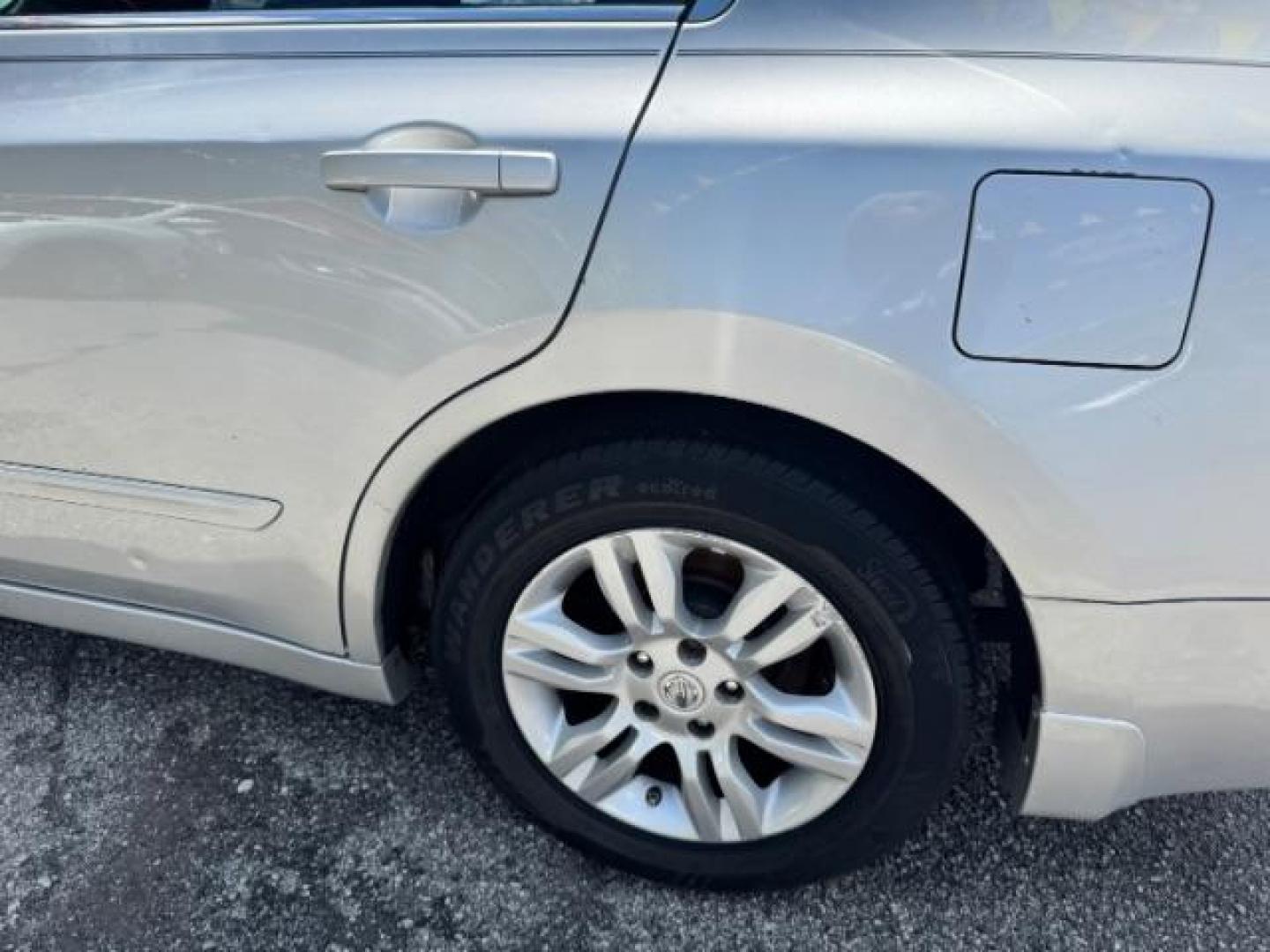 2012 Silver Nissan Altima 2.5 S (1N4AL2AP7CN) with an 2.5L L4 DOHC 16V engine, Continuously Variabl transmission, located at 1806 Veterans Memorial Hwy SW, Austell, GA, 30168, (770) 944-9558, 33.817959, -84.606987 - Photo#18