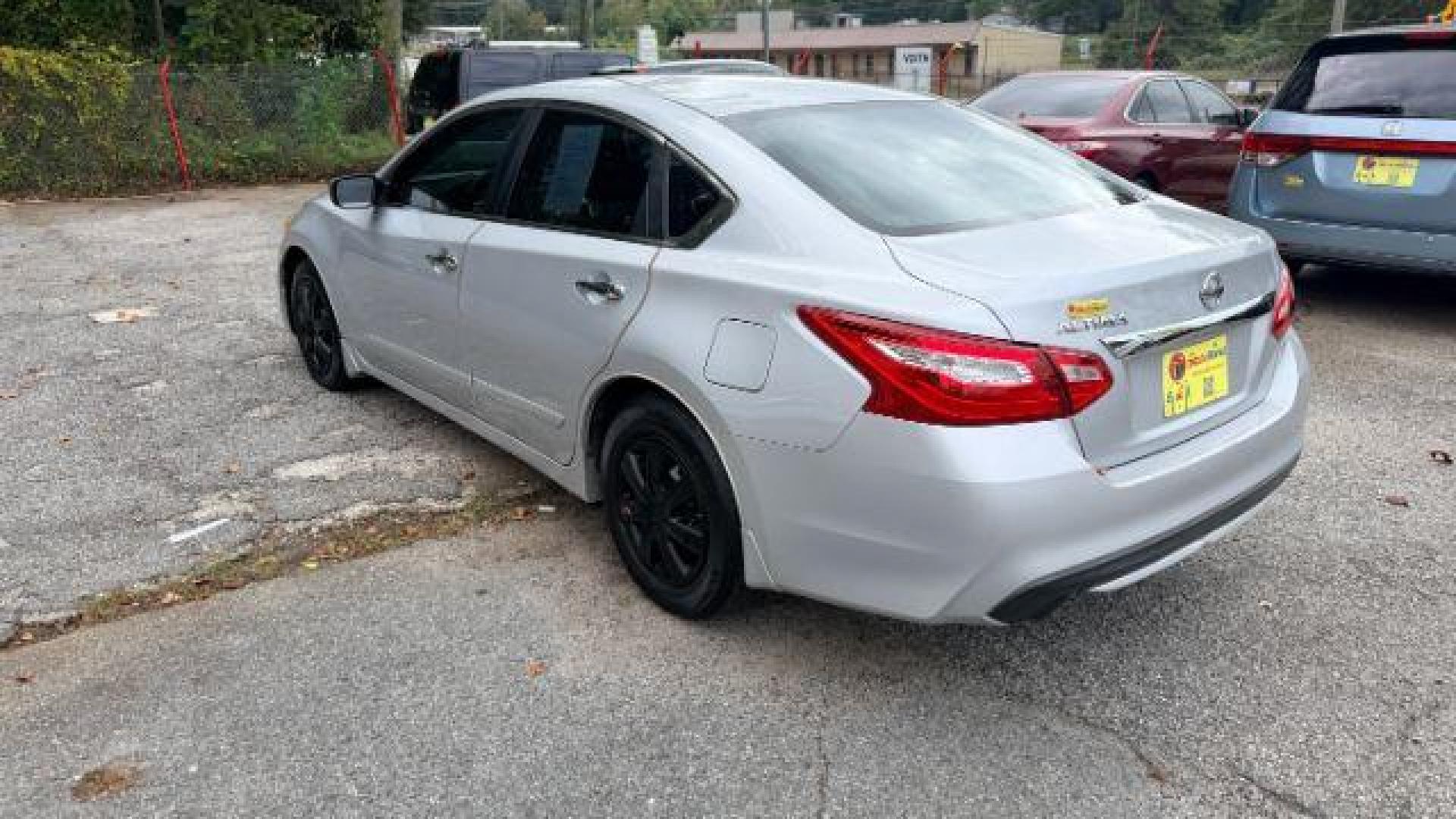 2017 Silver Nissan Altima 2.5 (1N4AL3AP6HN) with an 2.5L L4 DOHC 16V engine, Continuously Variabl transmission, located at 1806 Veterans Memorial Hwy SW, Austell, GA, 30168, (770) 944-9558, 33.817959, -84.606987 - Photo#5