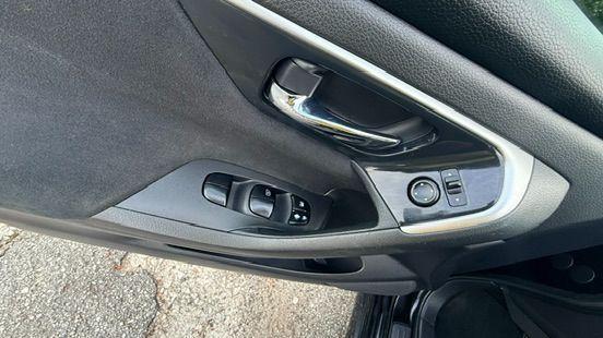 2014 Black Nissan Altima 2.5 (1N4AL3AP2EC) with an 2.5L L4 DOHC 16V engine, Continuously Variabl transmission, located at 1806 Veterans Memorial Hwy SW, Austell, GA, 30168, (770) 944-9558, 33.817959, -84.606987 - Photo#11