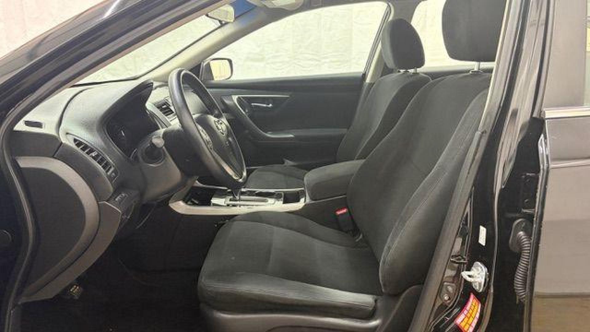 2014 Black Nissan Altima 2.5 (1N4AL3AP2EC) with an 2.5L L4 DOHC 16V engine, Continuously Variabl transmission, located at 1806 Veterans Memorial Hwy SW, Austell, GA, 30168, (770) 944-9558, 33.817959, -84.606987 - Photo#11