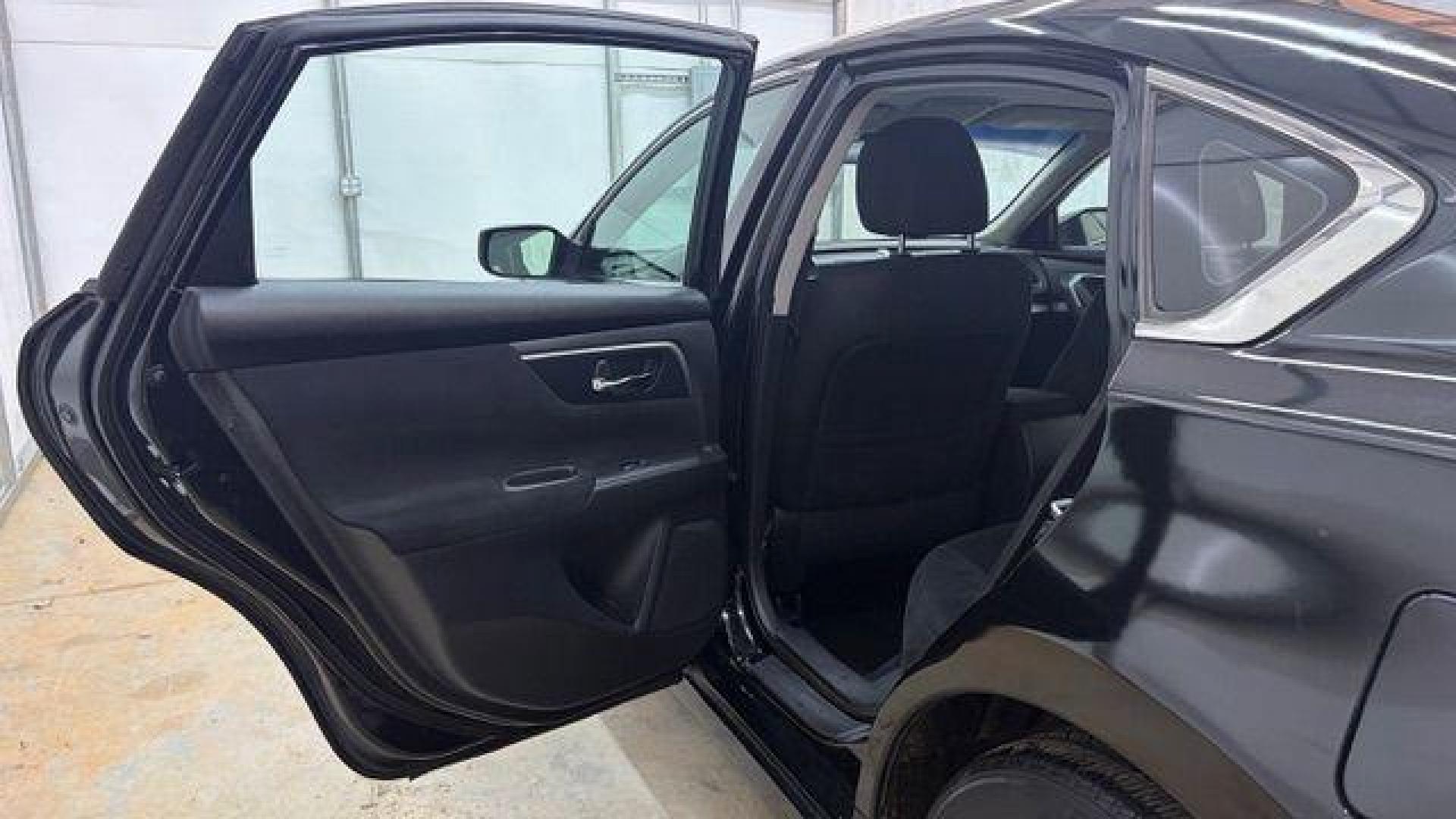 2014 Black Nissan Altima 2.5 (1N4AL3AP2EC) with an 2.5L L4 DOHC 16V engine, Continuously Variabl transmission, located at 1806 Veterans Memorial Hwy SW, Austell, GA, 30168, (770) 944-9558, 33.817959, -84.606987 - Photo#13