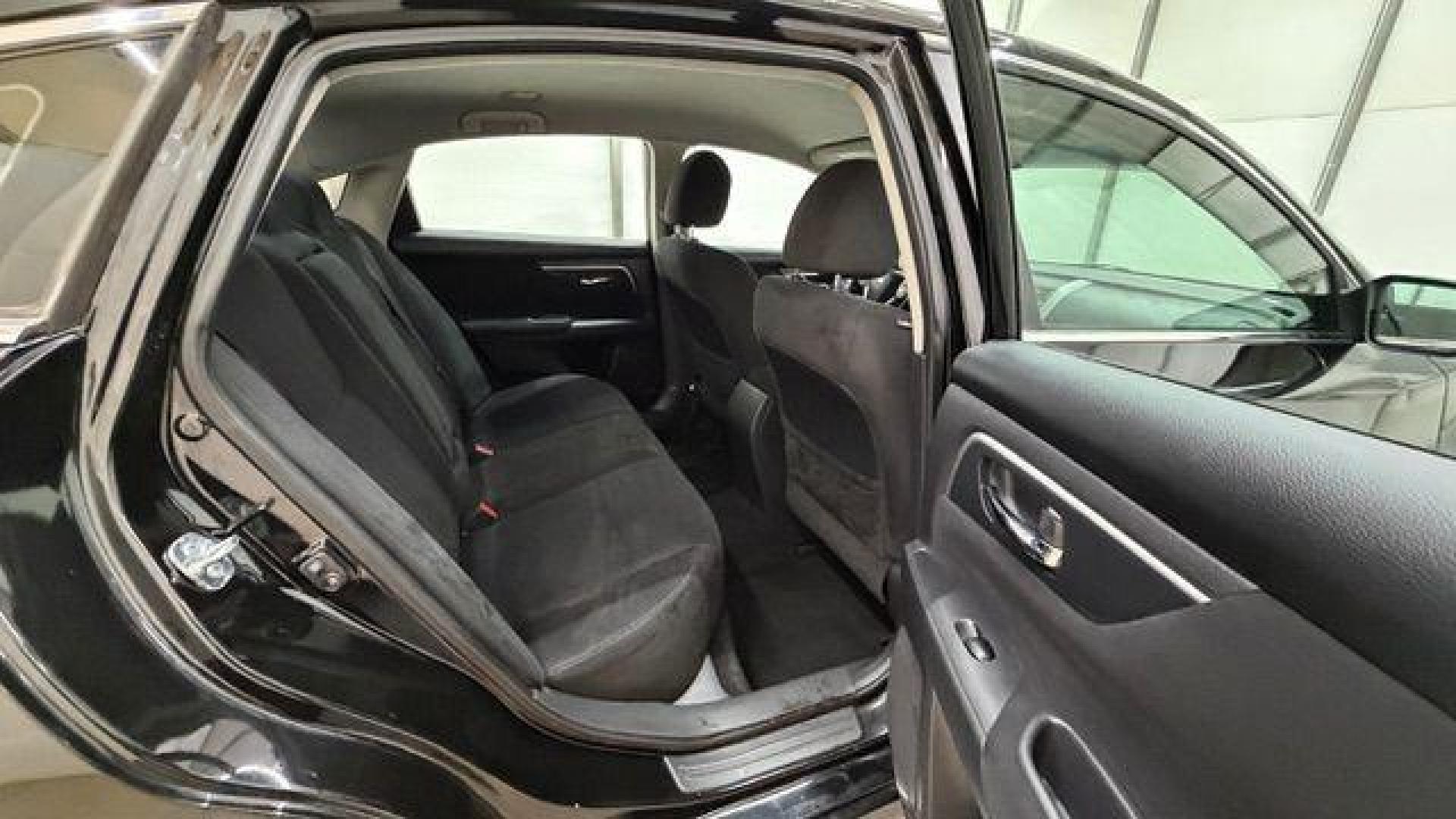 2014 Black Nissan Altima 2.5 (1N4AL3AP2EC) with an 2.5L L4 DOHC 16V engine, Continuously Variabl transmission, located at 1806 Veterans Memorial Hwy SW, Austell, GA, 30168, (770) 944-9558, 33.817959, -84.606987 - Photo#16