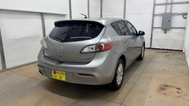 2013 Silver Mazda MAZDA3 i Touring AT 5-Door (JM1BL1L74D1) with an 2.0L L4 DOHC 16V engine, 5-Speed Automatic transmission, located at 1806 Veterans Memorial Hwy SW, Austell, GA, 30168, (770) 944-9558, 33.817959, -84.606987 - Photo#5