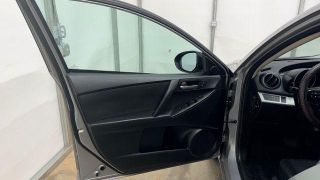 2013 Silver Mazda MAZDA3 i Touring AT 5-Door (JM1BL1L74D1) with an 2.0L L4 DOHC 16V engine, 5-Speed Automatic transmission, located at 1806 Veterans Memorial Hwy SW, Austell, GA, 30168, (770) 944-9558, 33.817959, -84.606987 - Photo#10