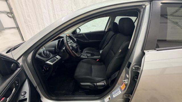 2013 Silver Mazda MAZDA3 i Touring AT 5-Door (JM1BL1L74D1) with an 2.0L L4 DOHC 16V engine, 5-Speed Automatic transmission, located at 1806 Veterans Memorial Hwy SW, Austell, GA, 30168, (770) 944-9558, 33.817959, -84.606987 - Photo#12