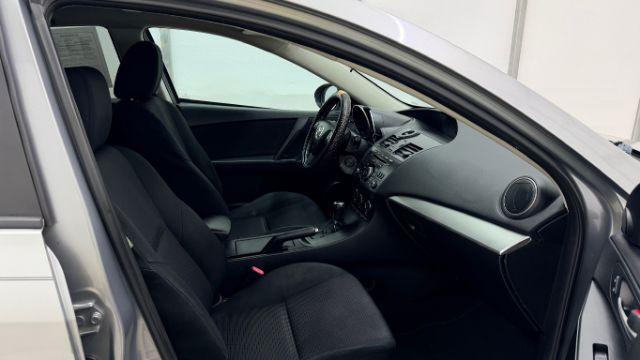 2013 Silver Mazda MAZDA3 i Touring AT 5-Door (JM1BL1L74D1) with an 2.0L L4 DOHC 16V engine, 5-Speed Automatic transmission, located at 1806 Veterans Memorial Hwy SW, Austell, GA, 30168, (770) 944-9558, 33.817959, -84.606987 - Photo#17