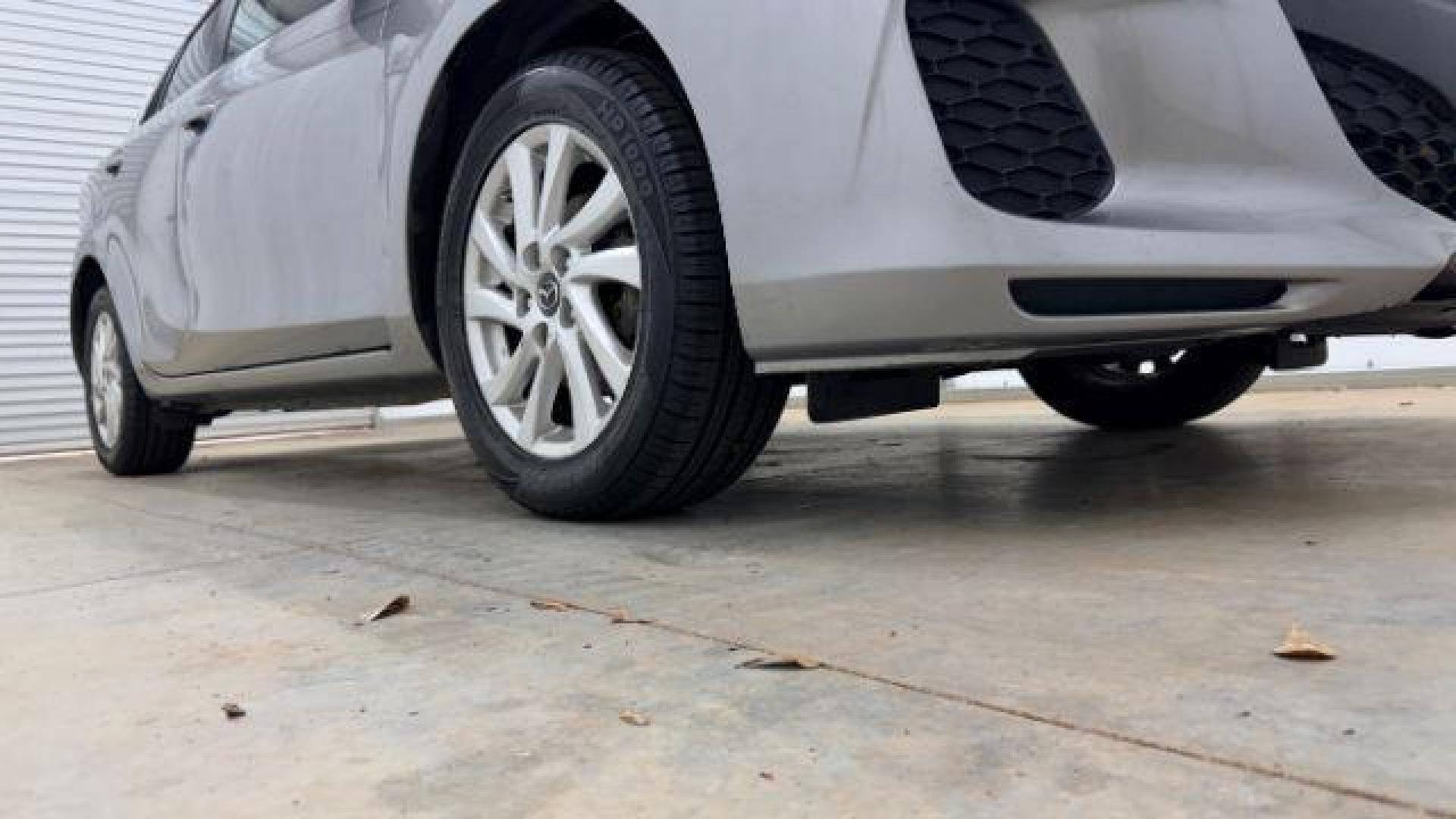 2013 Silver Mazda MAZDA3 i Touring AT 5-Door (JM1BL1L74D1) with an 2.0L L4 DOHC 16V engine, 5-Speed Automatic transmission, located at 1806 Veterans Memorial Hwy SW, Austell, GA, 30168, (770) 944-9558, 33.817959, -84.606987 - Photo#18