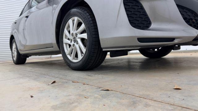 2013 Silver Mazda MAZDA3 i Touring AT 5-Door (JM1BL1L74D1) with an 2.0L L4 DOHC 16V engine, 5-Speed Automatic transmission, located at 1806 Veterans Memorial Hwy SW, Austell, GA, 30168, (770) 944-9558, 33.817959, -84.606987 - Photo#18