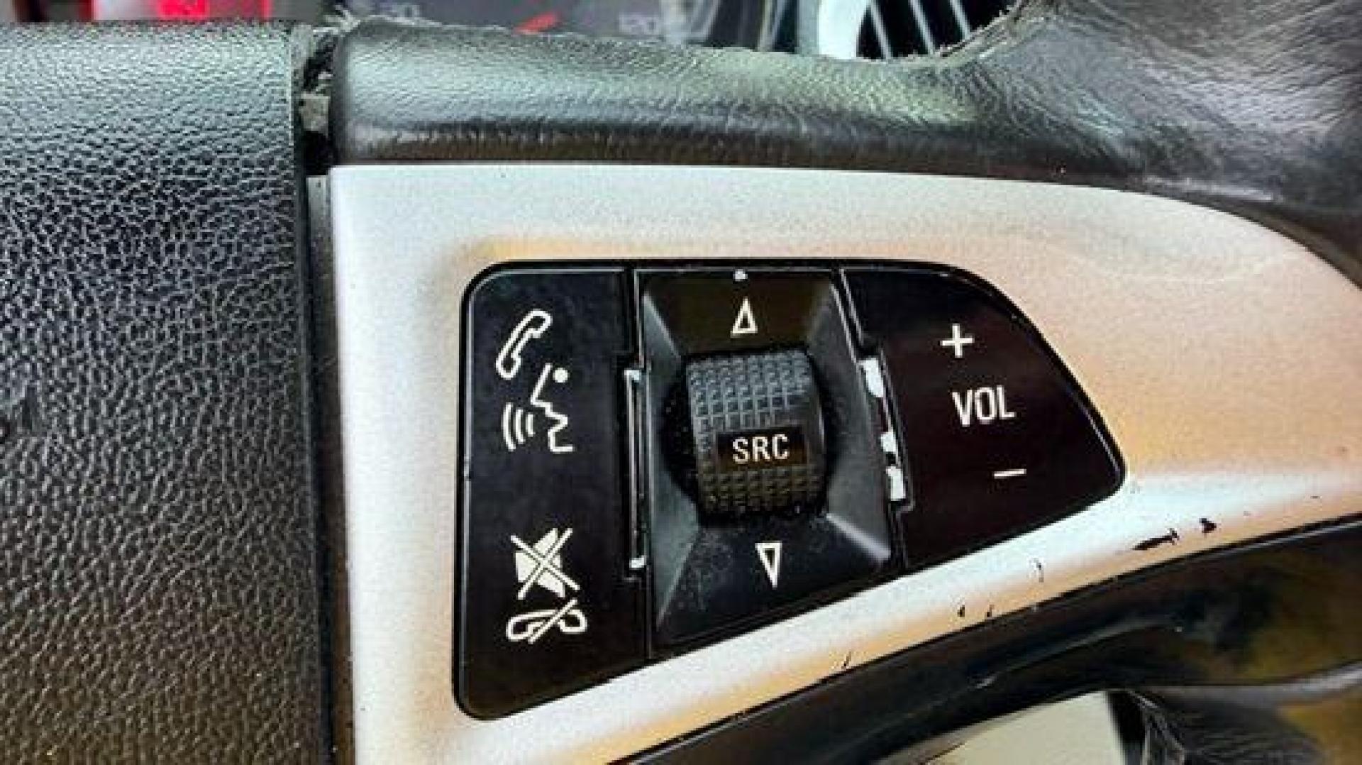 2016 Silver GMC Terrain SLT FWD (2GKALPEK4G6) with an 2.4L L4 DOHC 16V engine, 6-Speed Automatic transmission, located at 1806 Veterans Memorial Hwy SW, Austell, GA, 30168, (770) 944-9558, 33.817959, -84.606987 - Photo#12