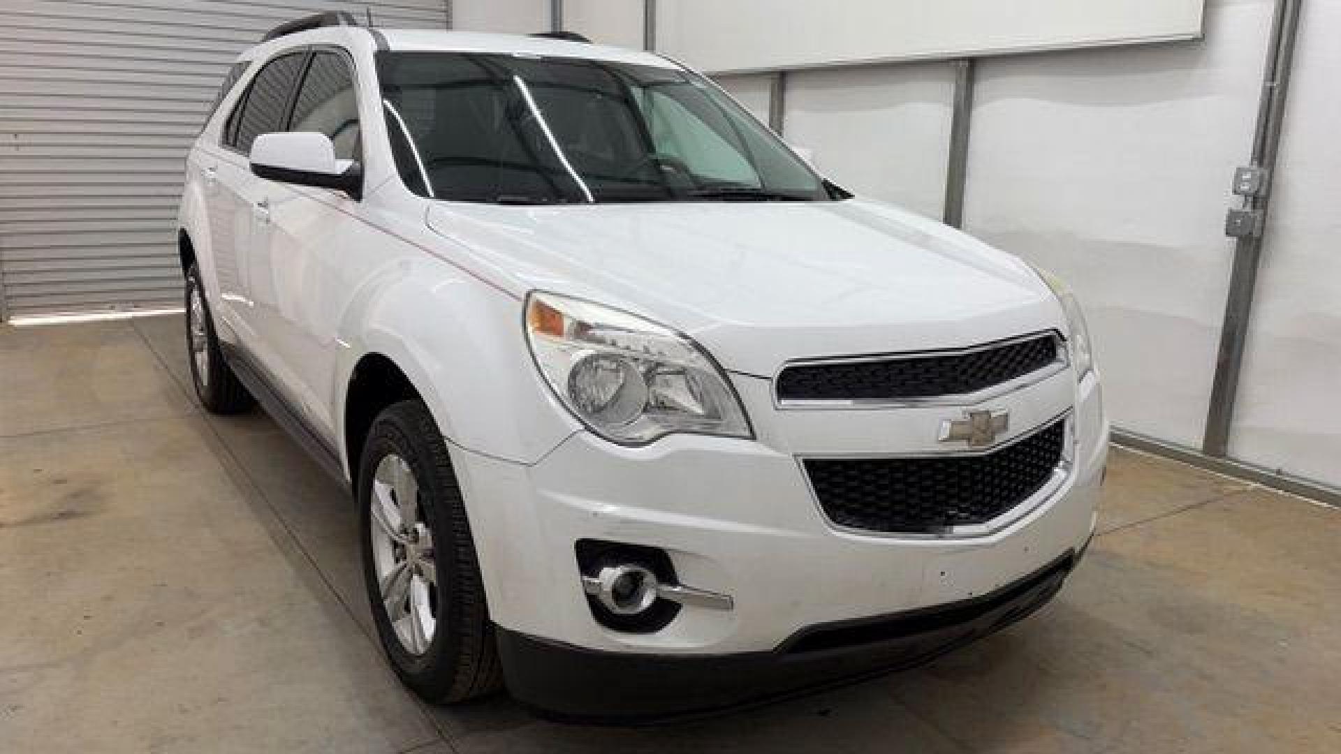 2014 White Chevrolet Equinox 2LT 2WD (2GNALCEKXE6) with an 2.4L L4 DOHC 16V FFV engine, 6-Speed Automatic transmission, located at 1806 Veterans Memorial Hwy SW, Austell, GA, 30168, (770) 944-9558, 33.817959, -84.606987 - Photo#8