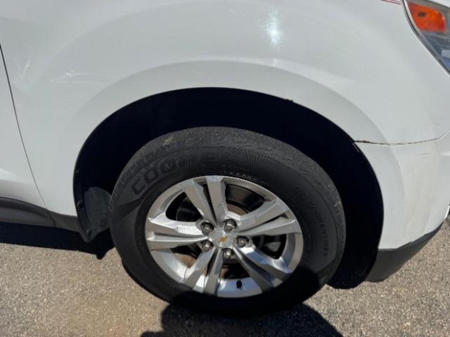 2014 White Chevrolet Equinox 2LT 2WD (2GNALCEKXE6) with an 2.4L L4 DOHC 16V FFV engine, 6-Speed Automatic transmission, located at 1806 Veterans Memorial Hwy SW, Austell, GA, 30168, (770) 944-9558, 33.817959, -84.606987 - Photo#13