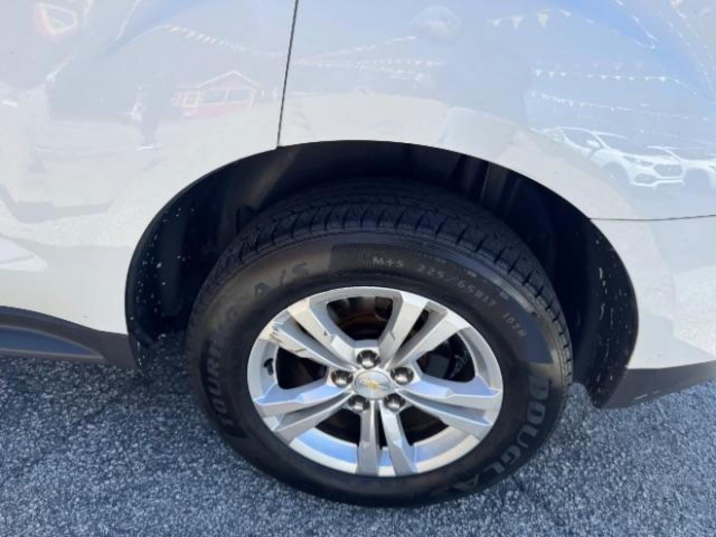 2014 White Chevrolet Equinox 2LT 2WD (2GNALCEKXE6) with an 2.4L L4 DOHC 16V FFV engine, 6-Speed Automatic transmission, located at 1806 Veterans Memorial Hwy SW, Austell, GA, 30168, (770) 944-9558, 33.817959, -84.606987 - Photo#15