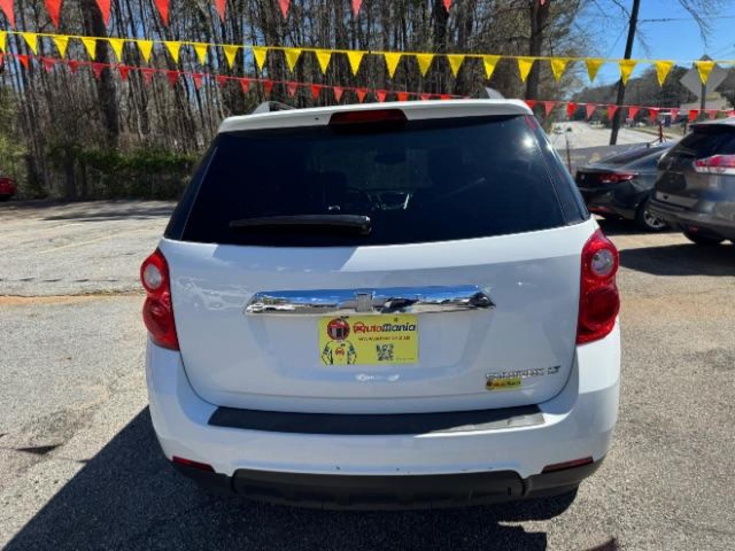 2014 White Chevrolet Equinox 2LT 2WD (2GNALCEKXE6) with an 2.4L L4 DOHC 16V FFV engine, 6-Speed Automatic transmission, located at 1806 Veterans Memorial Hwy SW, Austell, GA, 30168, (770) 944-9558, 33.817959, -84.606987 - Photo#4