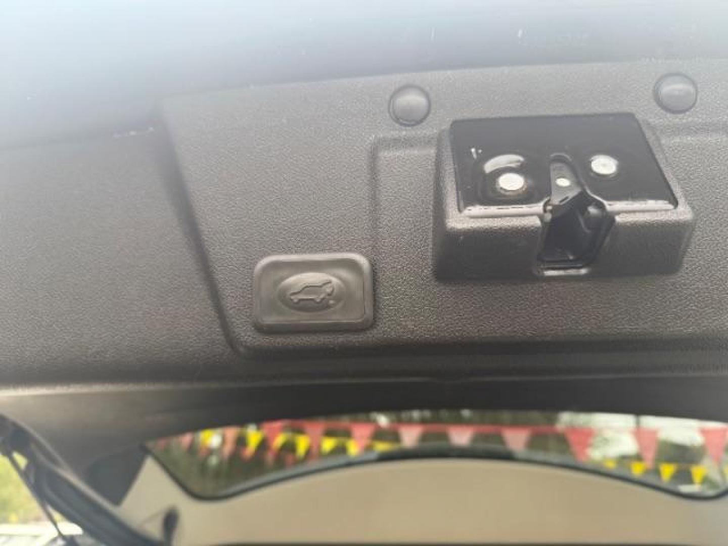 2013 BLACK Chevrolet Traverse LTZ FWD (1GNKRLKD1DJ) with an 3.6L V6 DOHC 24V engine, 6-Speed Automatic transmission, located at 1806 Veterans Memorial Hwy SW, Austell, GA, 30168, (770) 944-9558, 33.817959, -84.606987 - Photo#18