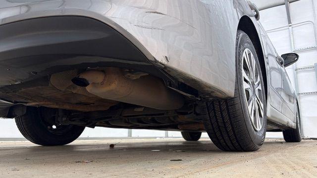 2018 Gray Hyundai Elantra SE 6AT (5NPD74LF8JH) with an 2.0 engine, 6-Speed Automatic transmission, located at 1806 Veterans Memorial Hwy SW, Austell, GA, 30168, (770) 944-9558, 33.817959, -84.606987 - Photo#21