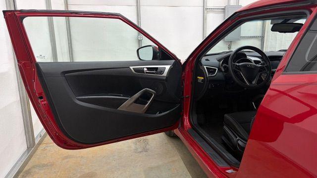 2013 Red Hyundai Veloster Base (KMHTC6ADXDU) with an 1.6L L4 DOHC 16V engine, 6-Speed Automatic transmission, located at 1806 Veterans Memorial Hwy SW, Austell, GA, 30168, (770) 944-9558, 33.817959, -84.606987 - Photo#10
