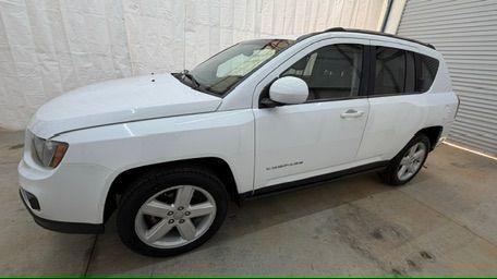 2014 White Jeep Compass Latitude FWD (1C4NJCEAXED) with an 2.0L L4 DOHC 16V engine, Continuously Variabl transmission, located at 1806 Veterans Memorial Hwy SW, Austell, GA, 30168, (770) 944-9558, 33.817959, -84.606987 - Photo#1