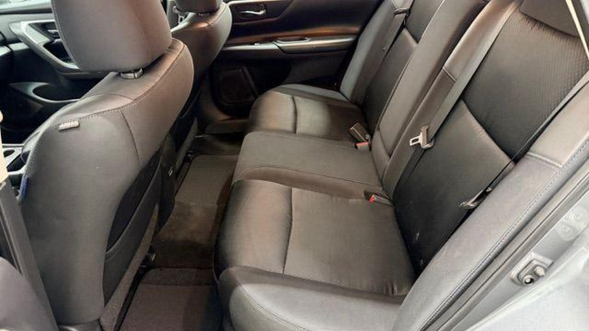 2017 Gray Nissan Altima 2.5 SR (1N4AL3AP7HC) with an 2.5L L4 DOHC 16V engine, Continuously Variabl transmission, located at 1806 Veterans Memorial Hwy SW, Austell, GA, 30168, (770) 944-9558, 33.817959, -84.606987 - Photo#15