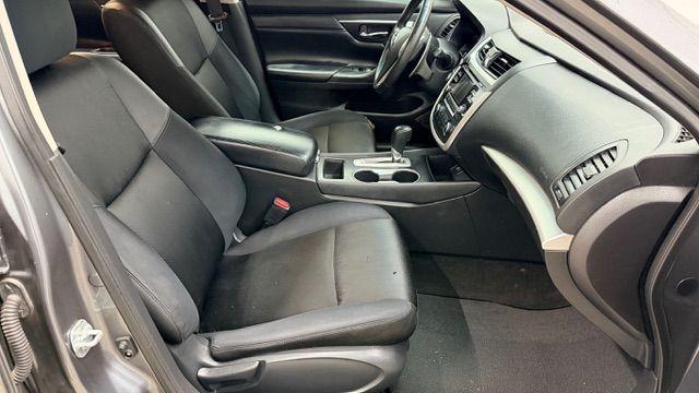2017 Gray Nissan Altima 2.5 SR (1N4AL3AP7HC) with an 2.5L L4 DOHC 16V engine, Continuously Variabl transmission, located at 1806 Veterans Memorial Hwy SW, Austell, GA, 30168, (770) 944-9558, 33.817959, -84.606987 - Photo#21