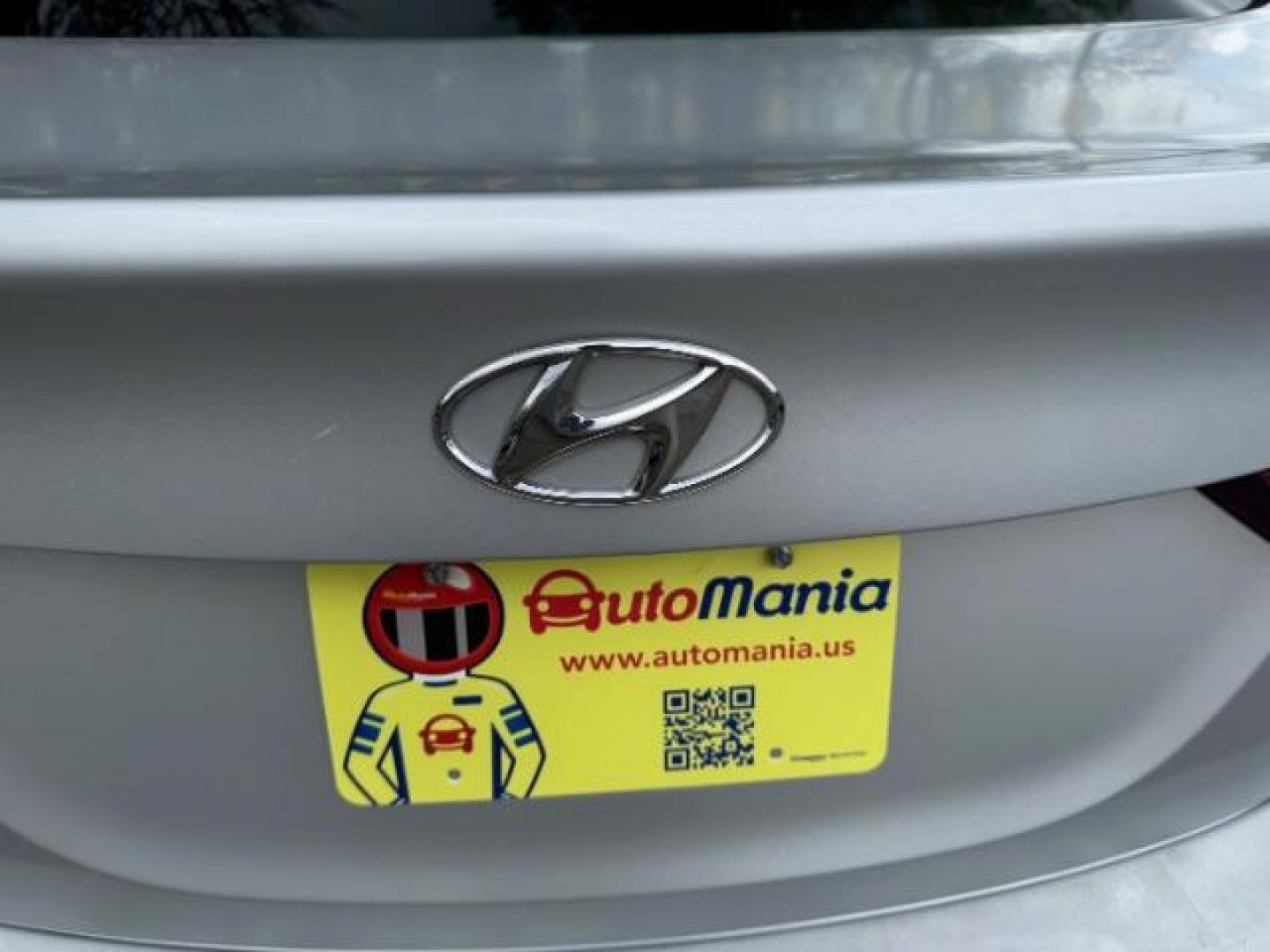 2016 Silver Hyundai Elantra SE 6AT (5NPDH4AEXGH) with an 1.8L L4 DOHC 16V engine, 6-Speed Automatic transmission, located at 1806 Veterans Memorial Hwy SW, Austell, GA, 30168, (770) 944-9558, 33.817959, -84.606987 - Photo#14