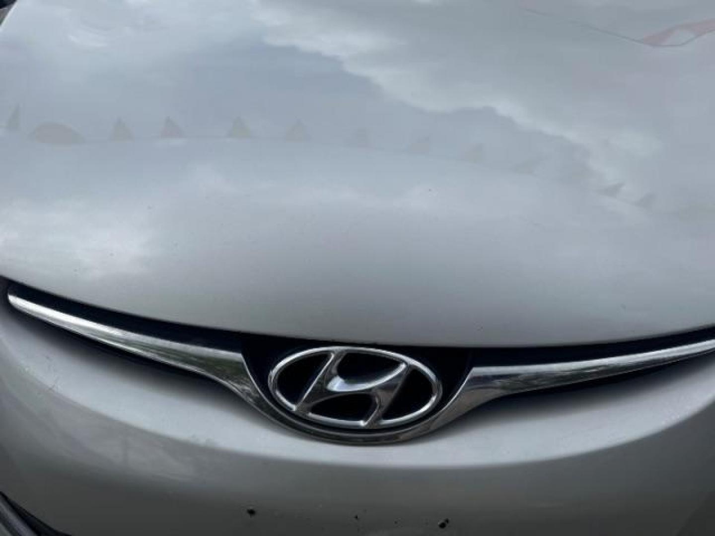 2016 Silver Hyundai Elantra SE 6AT (5NPDH4AEXGH) with an 1.8L L4 DOHC 16V engine, 6-Speed Automatic transmission, located at 1806 Veterans Memorial Hwy SW, Austell, GA, 30168, (770) 944-9558, 33.817959, -84.606987 - Photo#16