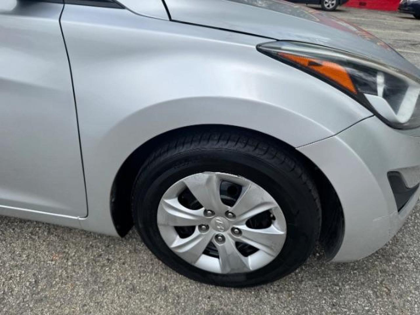 2016 Silver Hyundai Elantra SE 6AT (5NPDH4AEXGH) with an 1.8L L4 DOHC 16V engine, 6-Speed Automatic transmission, located at 1806 Veterans Memorial Hwy SW, Austell, GA, 30168, (770) 944-9558, 33.817959, -84.606987 - Photo#18