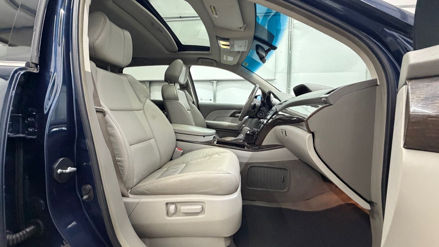 2013 Blue Acura MDX 6-Spd AT w/Tech Package (2HNYD2H37DH) with an 3.7L V6 SOHC 24V engine, 6-Speed Automatic transmission, located at 1806 Veterans Memorial Hwy SW, Austell, GA, 30168, (770) 944-9558, 33.817959, -84.606987- Photo#18