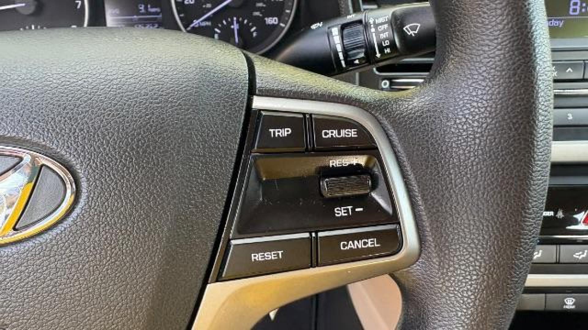 2017 White Hyundai Elantra SE 6AT (5NPD74LF3HH) with an 1.8L L4 DOHC 16V engine, 6-Speed Automatic transmission, located at 1806 Veterans Memorial Hwy SW, Austell, GA, 30168, (770) 944-9558, 33.817959, -84.606987 - Photo#10