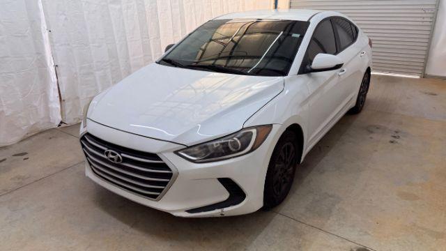 photo of 2017 Hyundai Elantra