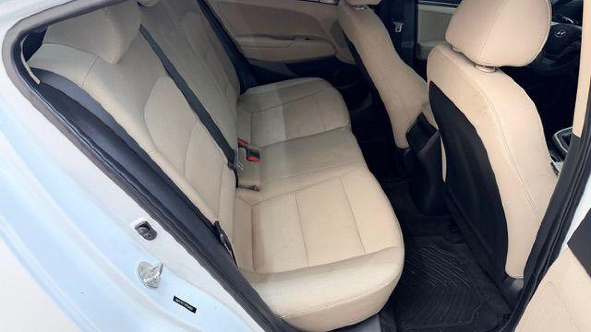 2017 White Hyundai Elantra SE 6AT (5NPD74LF3HH) with an 1.8L L4 DOHC 16V engine, 6-Speed Automatic transmission, located at 1806 Veterans Memorial Hwy SW, Austell, GA, 30168, (770) 944-9558, 33.817959, -84.606987 - Photo#17