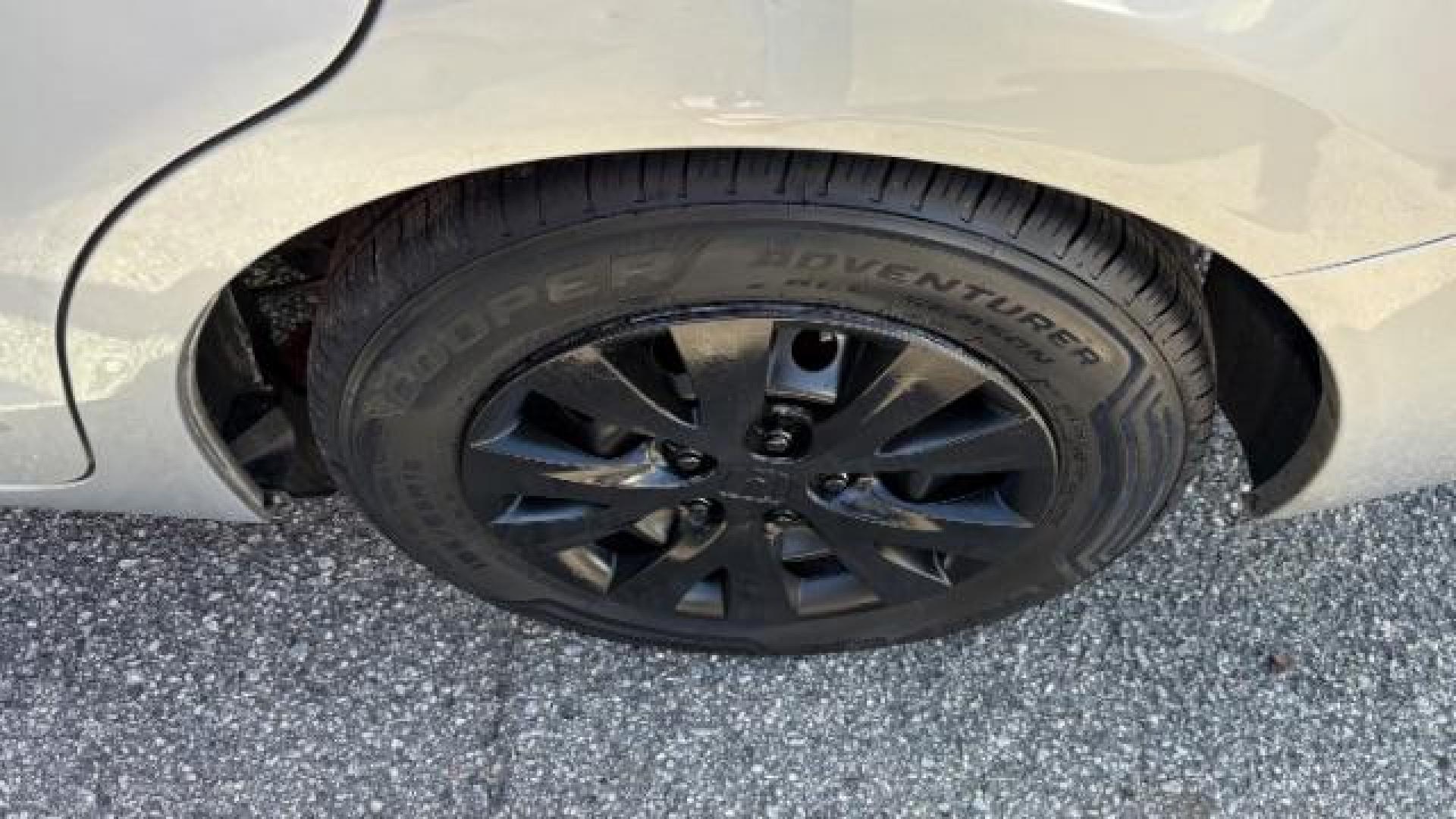 2012 Silver Honda Civic LX Sedan 5-Speed AT (2HGFB2F55CH) with an 1.8L L4 SOHC 16V engine, 5-Speed Automatic transmission, located at 1806 Veterans Memorial Hwy SW, Austell, GA, 30168, (770) 944-9558, 33.817959, -84.606987 - Photo#19