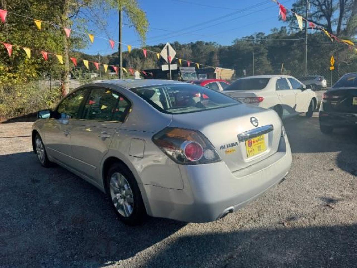 2011 Silver Nissan Altima 2.5 (1N4AL2AP4BC) with an 2.5L L4 DOHC 16V engine, Automatic transmission, located at 1806 Veterans Memorial Hwy SW, Austell, GA, 30168, (770) 944-9558, 33.817959, -84.606987 - Photo#5