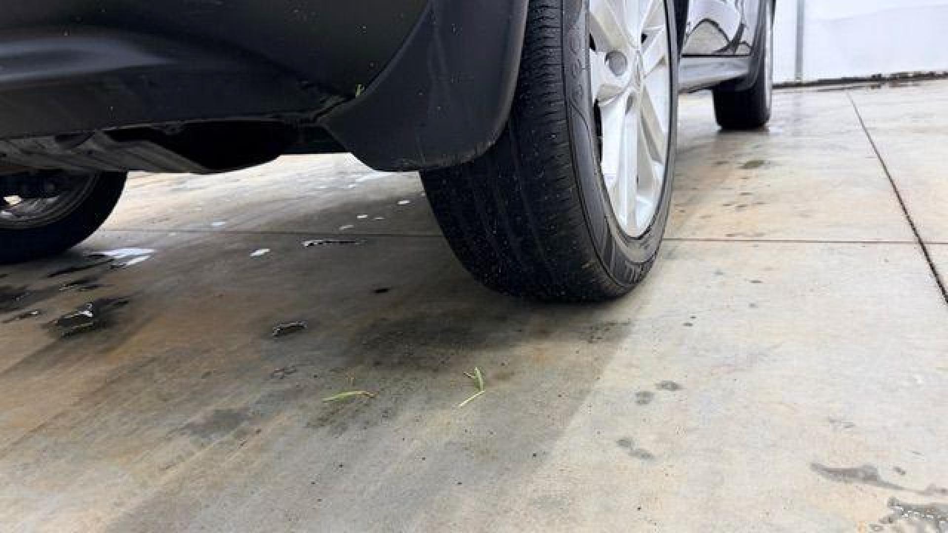 2014 Black Nissan Juke S FWD (JN8AF5MRXET) with an 1.6L L4 DOHC 16V TURBO engine, Continuously Variable Transmission transmission, located at 1806 Veterans Memorial Hwy SW, Austell, GA, 30168, (770) 944-9558, 33.817959, -84.606987 - Photo#24