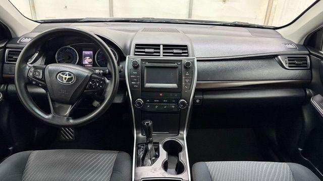 2017 Silver Toyota Camry LE (4T1BF1FK0HU) with an 2.5L L4 DOHC 16V engine, 6-Speed Automatic transmission, located at 1806 Veterans Memorial Hwy SW, Austell, GA, 30168, (770) 944-9558, 33.817959, -84.606987- Photo#15
